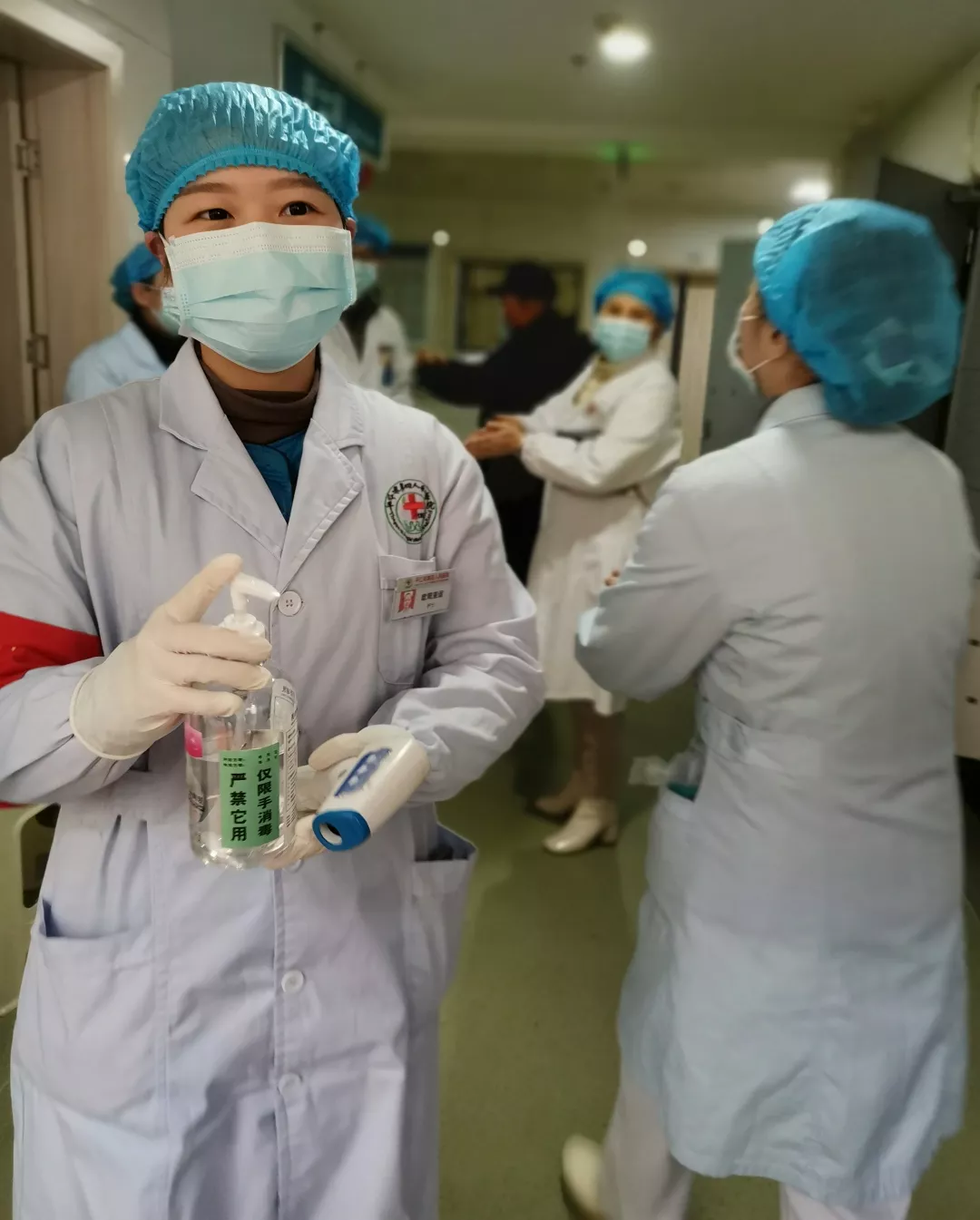 勇者无惧 众志成城 ——四医院抗击新冠肺炎纪实(图5)