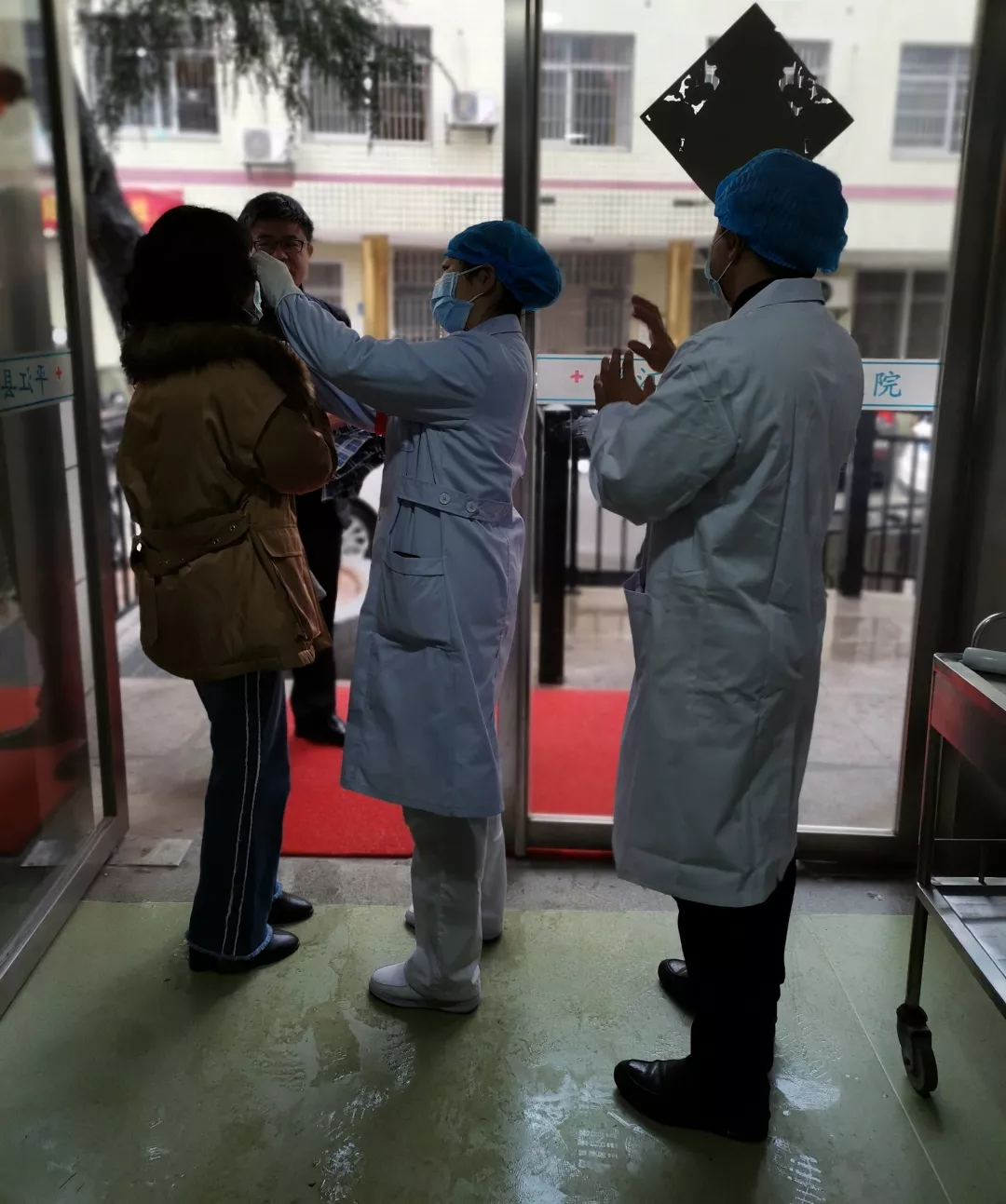 勇者无惧 众志成城 ——四医院抗击新冠肺炎纪实(图6)