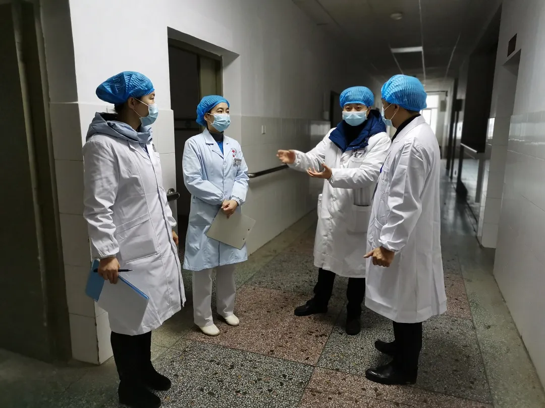 同心抗疫 共盼春来—— 我院业务职能部门抗击新冠肺炎工作实录 平江县第四人民医院 1周前  点击上方蓝字关注我们   一场前所未有的新冠肺炎疫情，如魔似妖，以席卷之势侵袭着14亿人的心灵……  从武汉(图7)